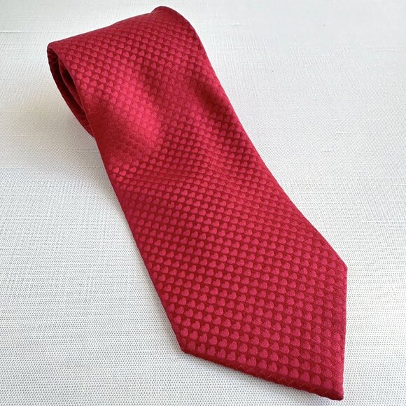 Geoffrey Beene Silk Tie 1990s, Red Heart Pattern, Vintage 100% Silk Necktie - Picture 1 of 10